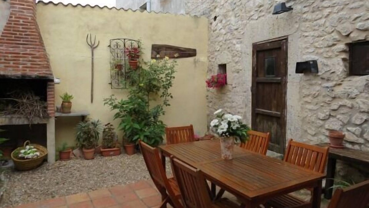 Canalejas de Penafiel Cottage | La Herrería Rural Cottage for 10 people
