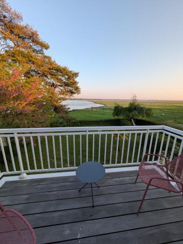 Vains House | La Jeannette