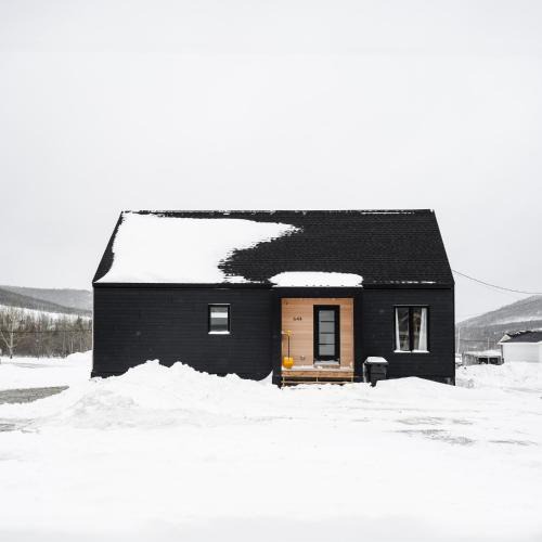 Murdochville Ski Chalet | La Kobber Hüs - Élégance au coeur de la ville