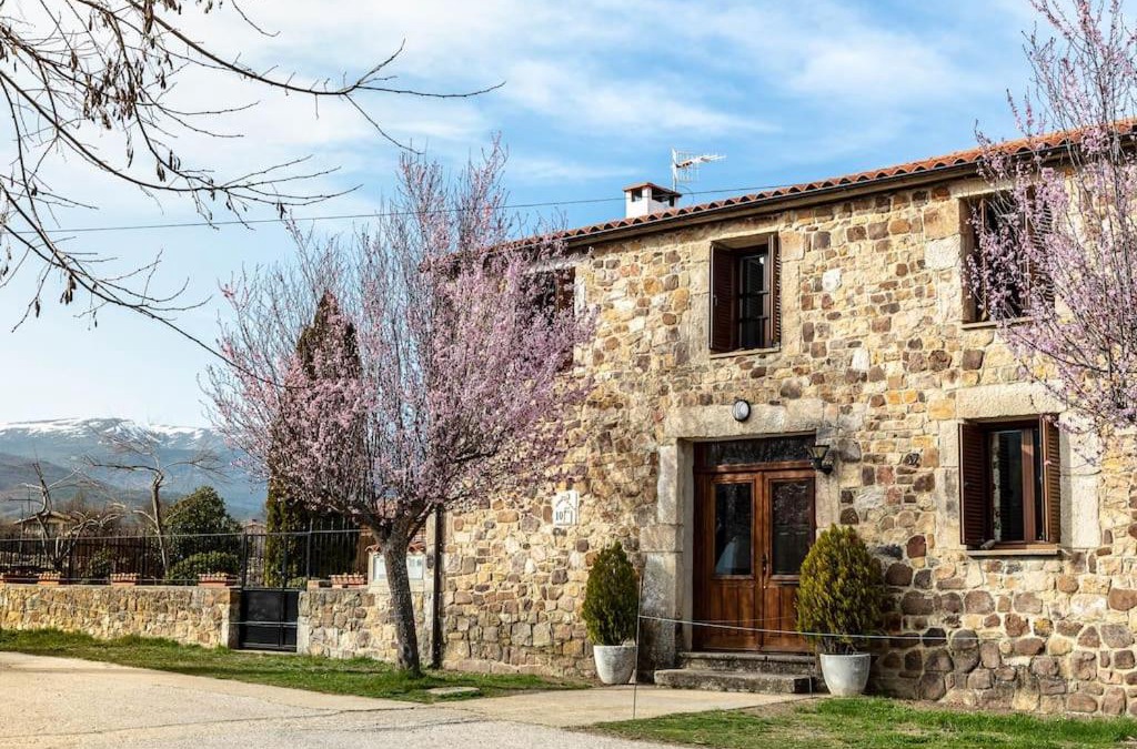 Sotillo del Rincon House | La Lastra Casa Rural