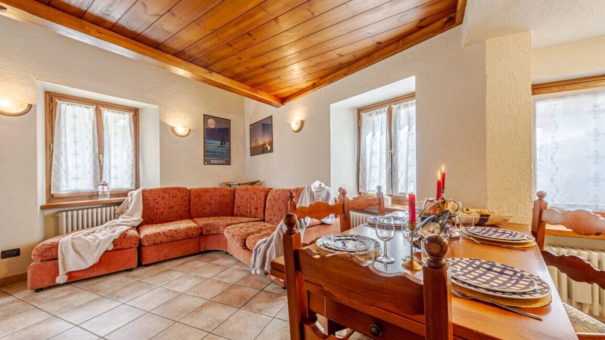 Courmayeur Apartment | La Leitery du Mont Blanc 2 - Wifi & Parking