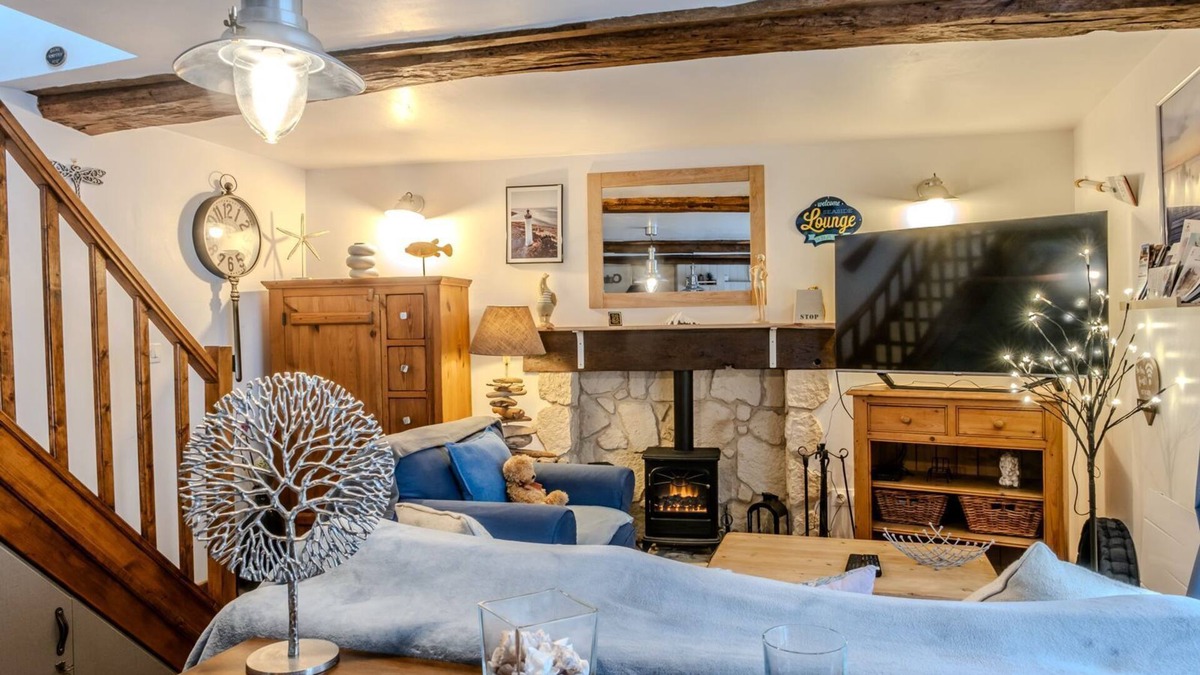 Le Teilleul House | La Libellule Argentée
