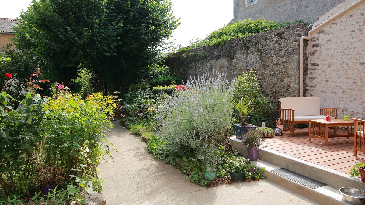 Latille Bed & Breakfast | La Loge des Fées