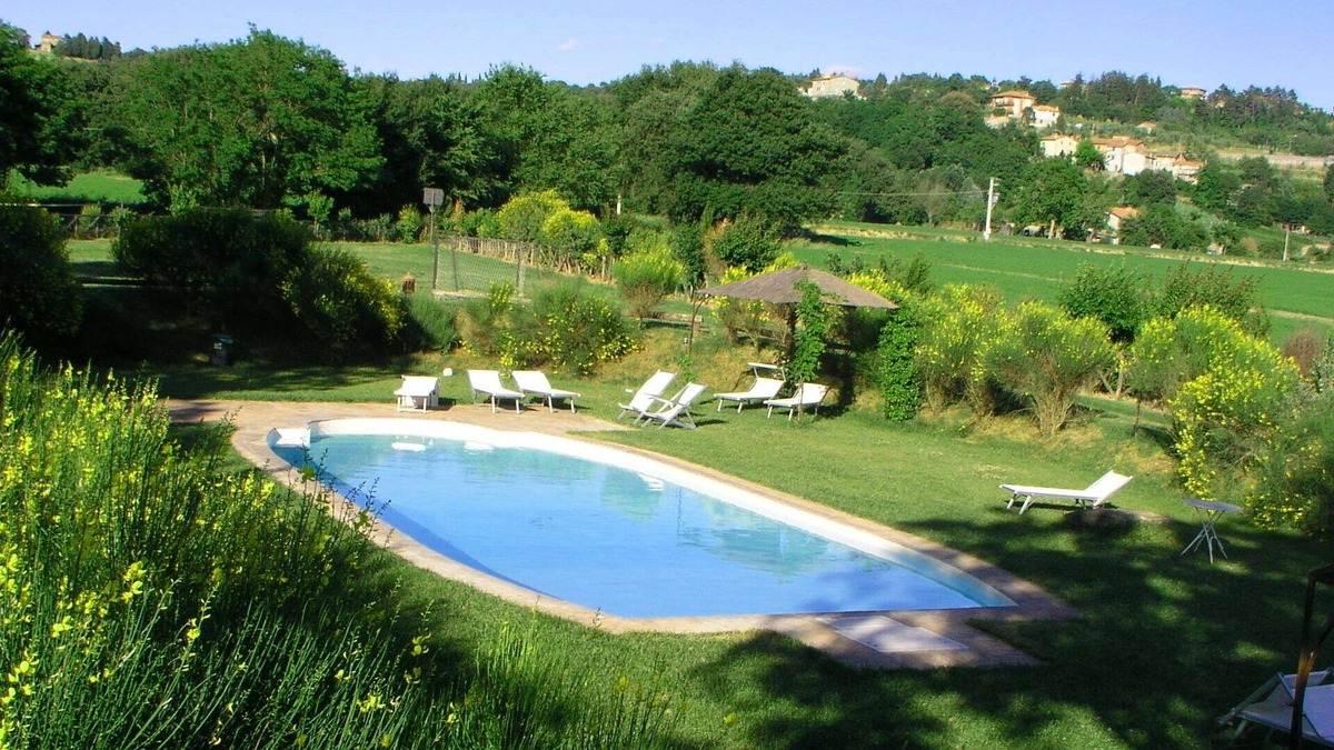 Monteleone d'Orvieto Apartment | La Loggia in Farmhouse Borgo Santa Maria