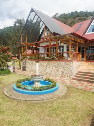 Sogamoso House | La Loma Del Sol