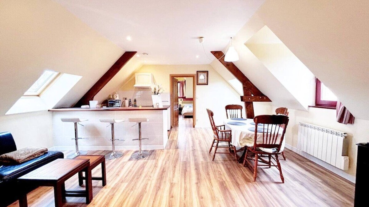 Saint-Martin-du-Vieux-Belleme Apartment | La Longère T3 - Golf - Parking - Wifi - 4 Pers