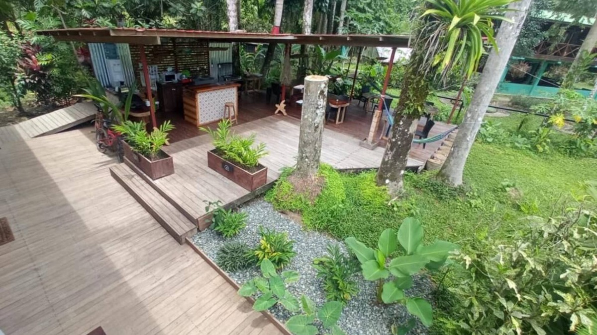 Big Creek Hotel | LA LUCIERNAGA HABITACIONES BIG CREEK