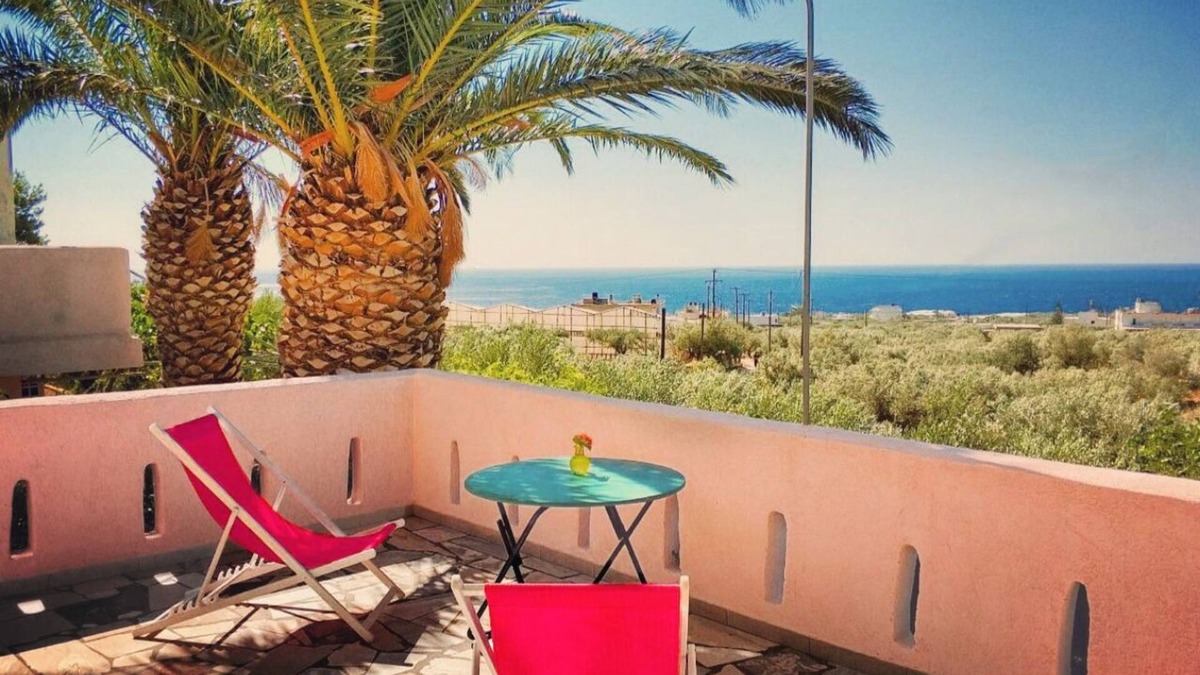 Ferma Apartment | La Luna Blu "Owl" apartment, sea view, 500 meters from the beach
