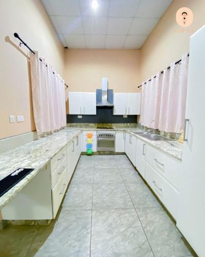 Blantyre Apartment | La Luna Homes