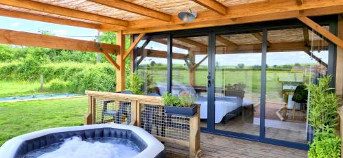 Saint-Yan House | La Luna - Tiny House Spa - Romantique & Nature