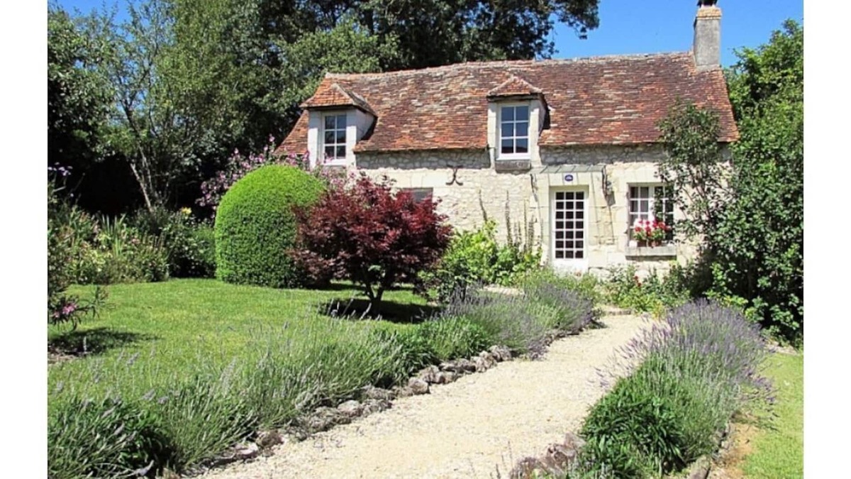 Chaumussay Cottage | LA LUNE - COTTAGE HOLIDAY RENTAL, IN LE GRAND PRESSIGNY, INDRE-ET-LOIRE, FRANCE.