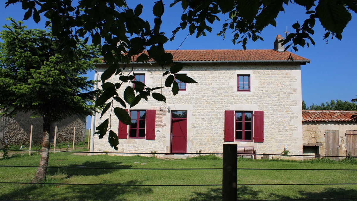 Pleuville House | La Métairie - Pretty country house - family -
