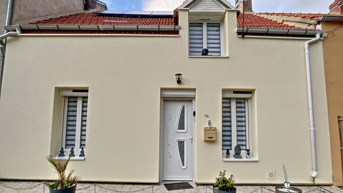 Saint-Dizier-les-Domaines House | La Maison de Campagne