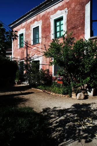 Villaggio delle Mimose Apartment | La Madeleine- The House Beyond Time