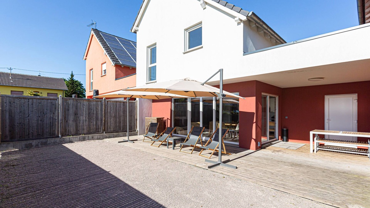 Griesheim-pres-Molsheim Villa | La maison solaire 5-15 pers Shower Garden view