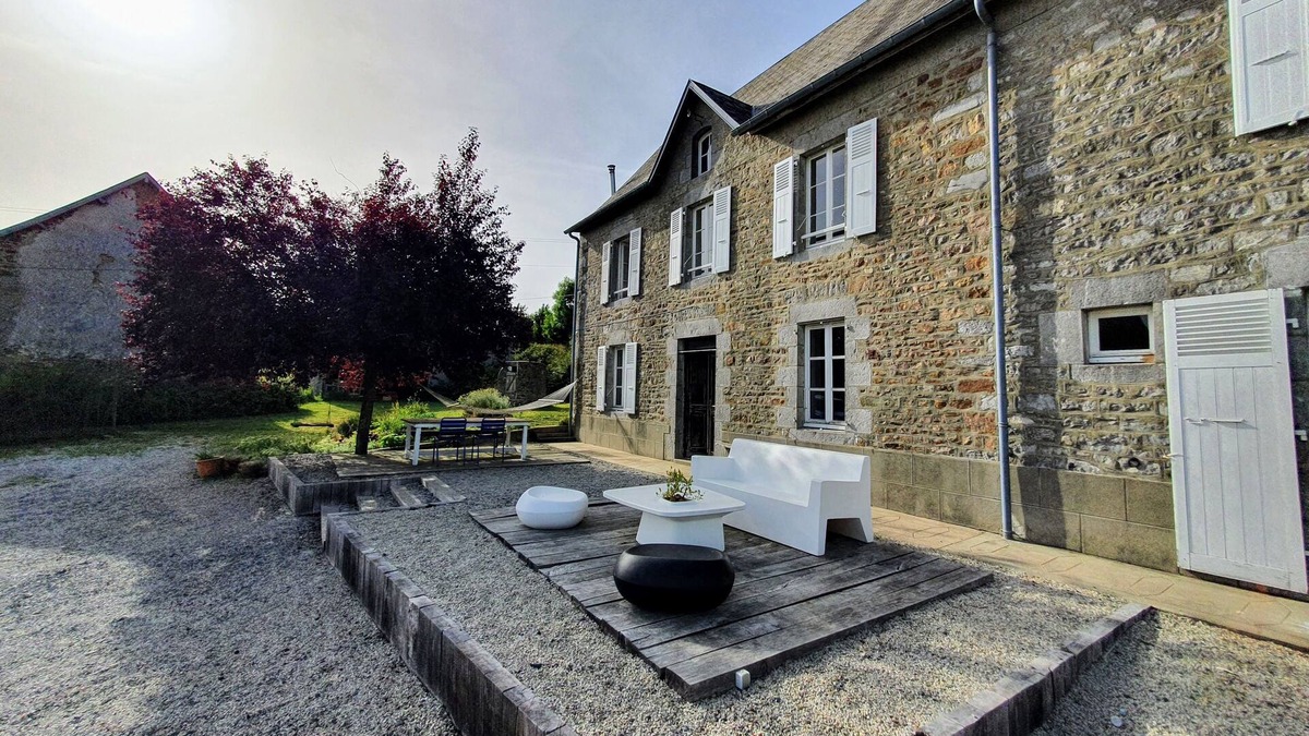 Contrieres House | La Maison Folia