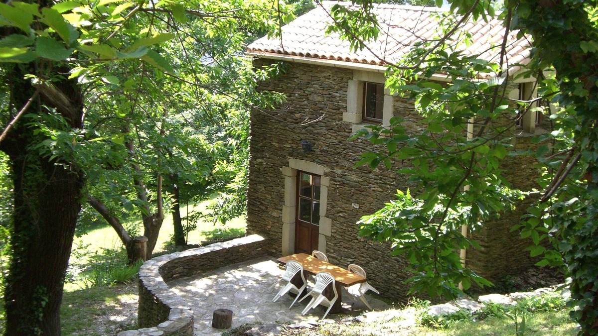 Charnavas House | La Maison Carrée above La CèzeLabelled Cévennes National Park Spirit.