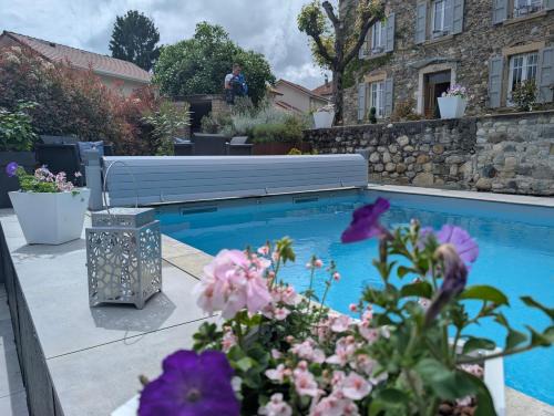 Saint-Blaise-du-Buis Bed & Breakfast | La Maison d'Arlette - Maison d'Hôte et Gite au coeur de l'Isère à 10 mn de Voiron, capitale de la Chartreuse, et du Lac de Paladru
