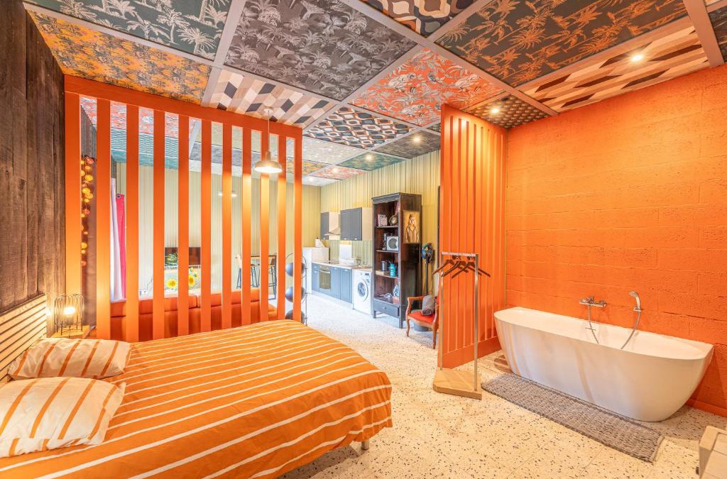 Villaines-les-Rochers Apartment | La Maison du Bois Brûlé 2 - Avec piscine partagée