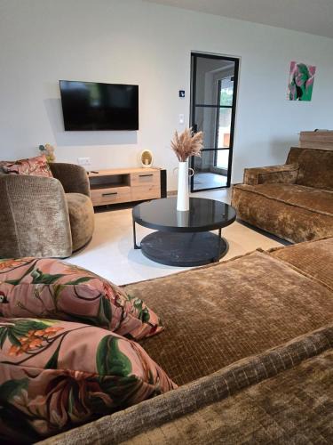 Nassogne House | La maison d'Inès