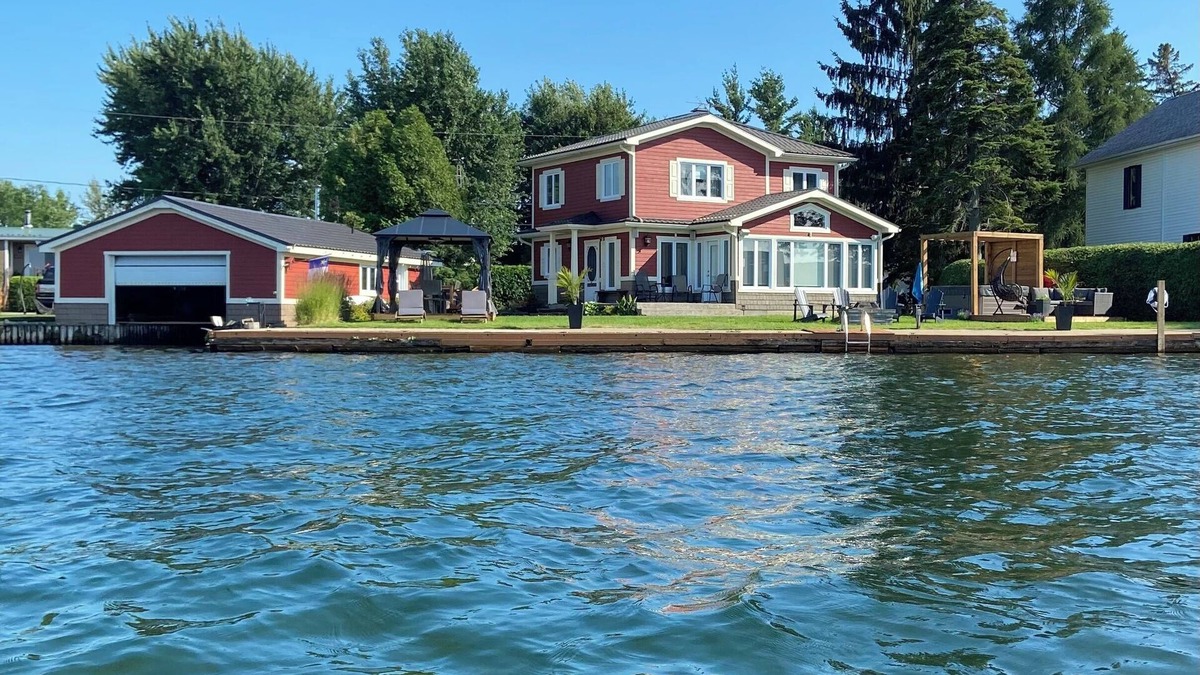 Saint-Anicet House | La maison de Chloé sur le lac