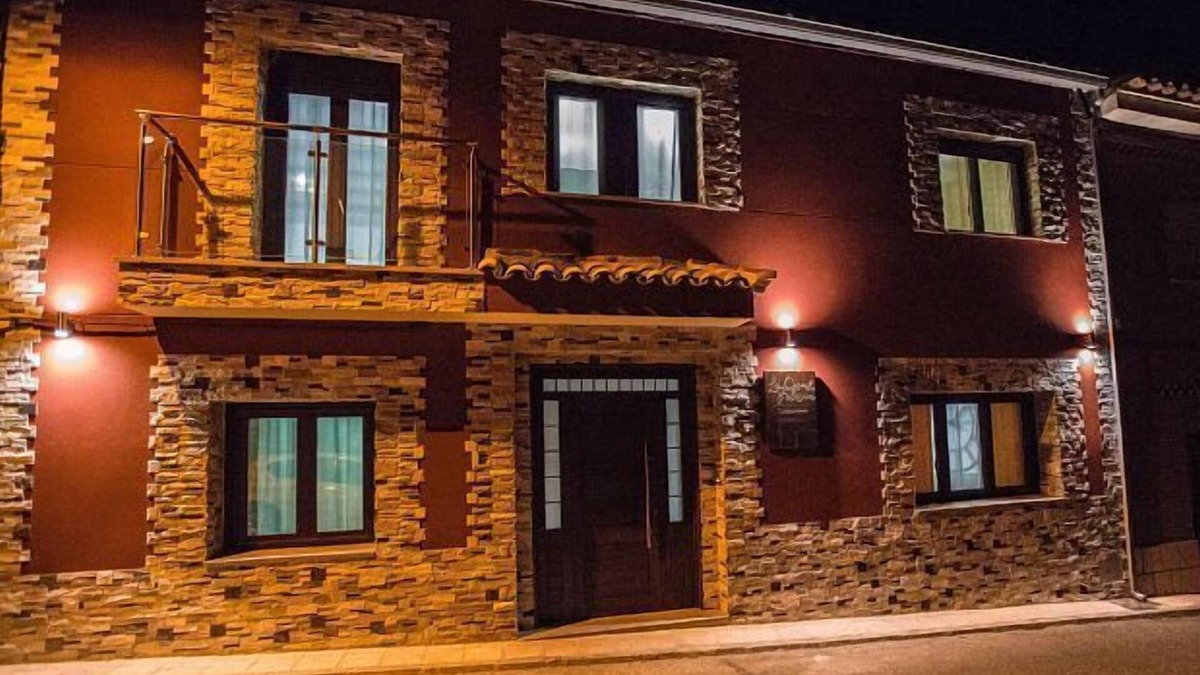 Pulgar House | La Maison de Felisin, near Puy du Fou and Toledo