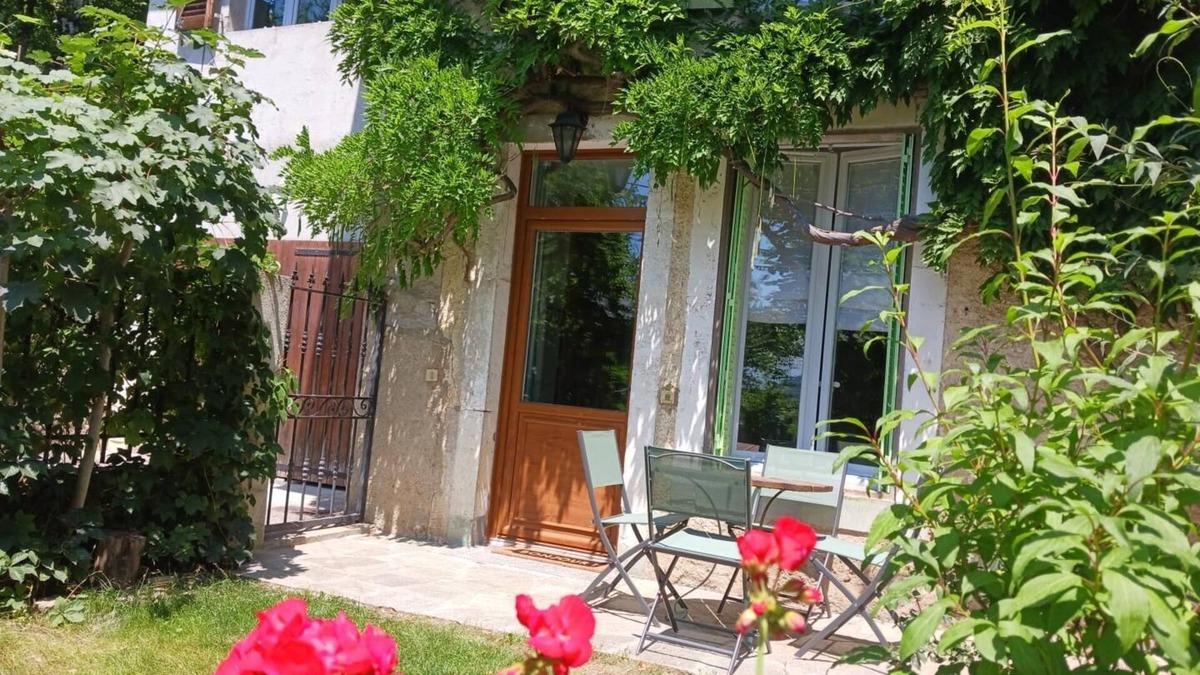 Saint-Jean-dʼArvey House | LA MAISON DES SŒURS - SAINT JEAN D'ARVEY
