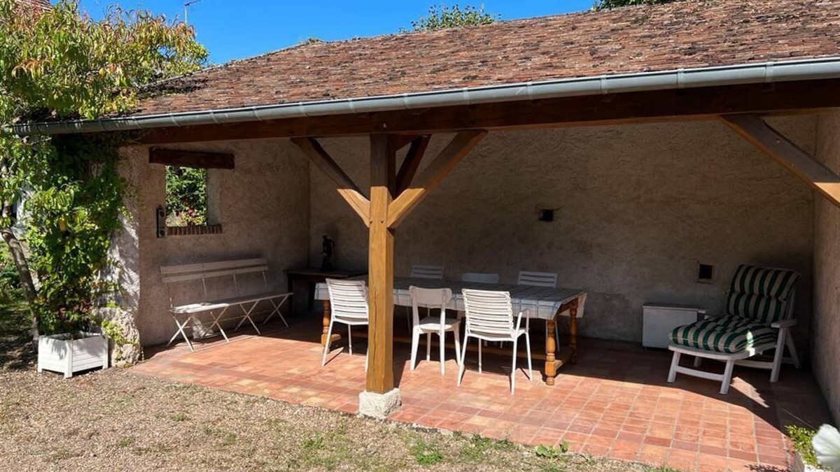 Veuzain-sur-Loire House | La Maison de Mamie