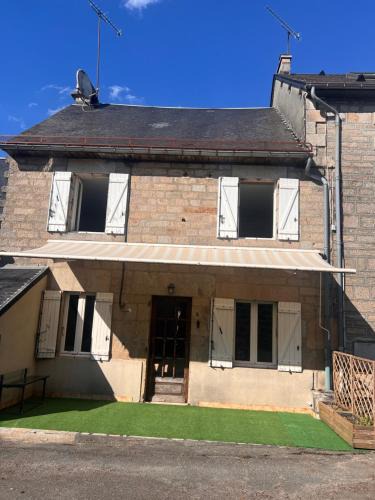 Tarnac House | La Maison de Janine