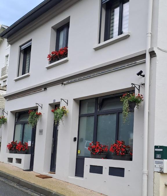 Capvern Apartment | La Maison de Jeanne