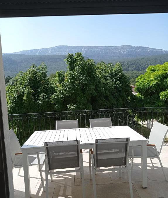 Nans-les-Pins House | LA MAISON DE PAPOU La Vigne A NANS LES PINS 83860