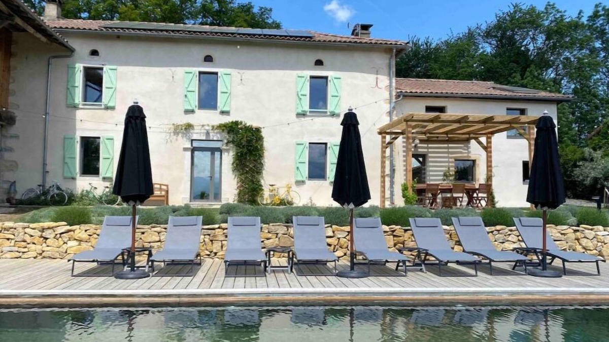 Castillon-de-Saint-Martory House | La Maison des 3 Chouettes; complete accommodation