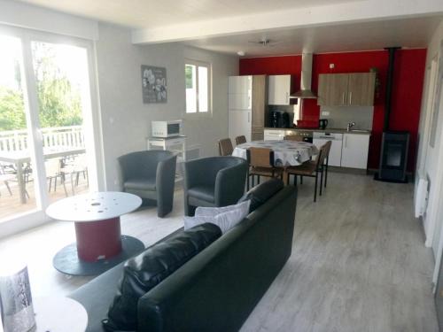 Schorbach House | La Maison des Joel's