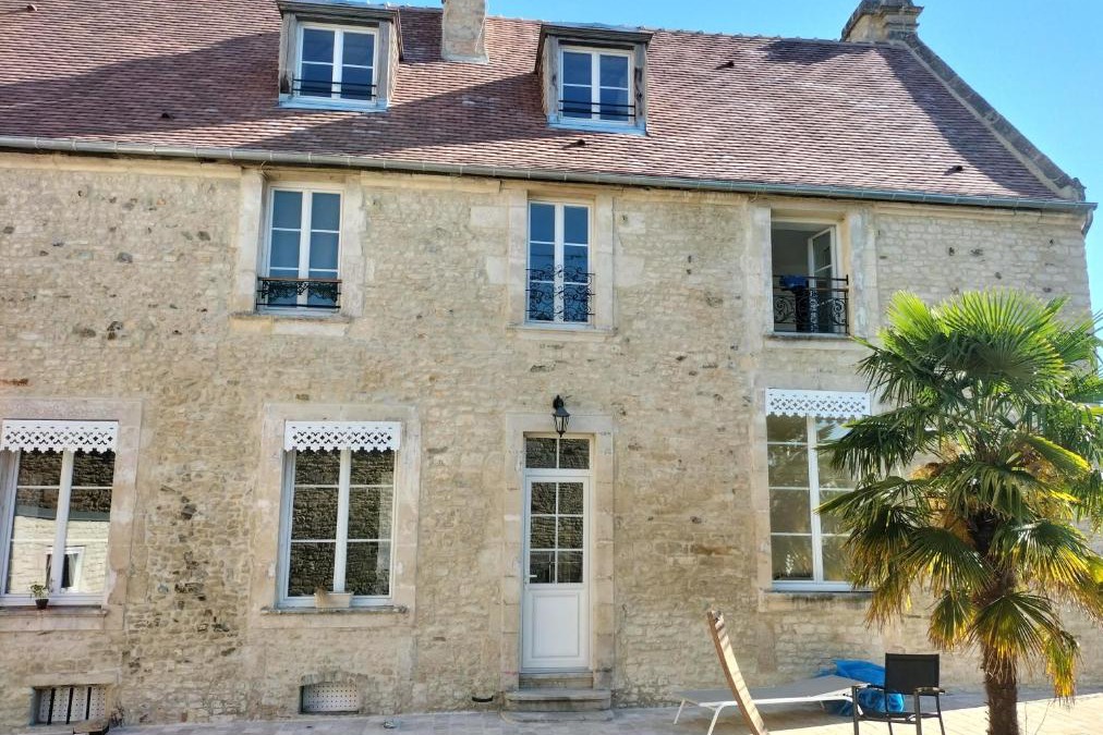 Falaise House | La maison des Remparts