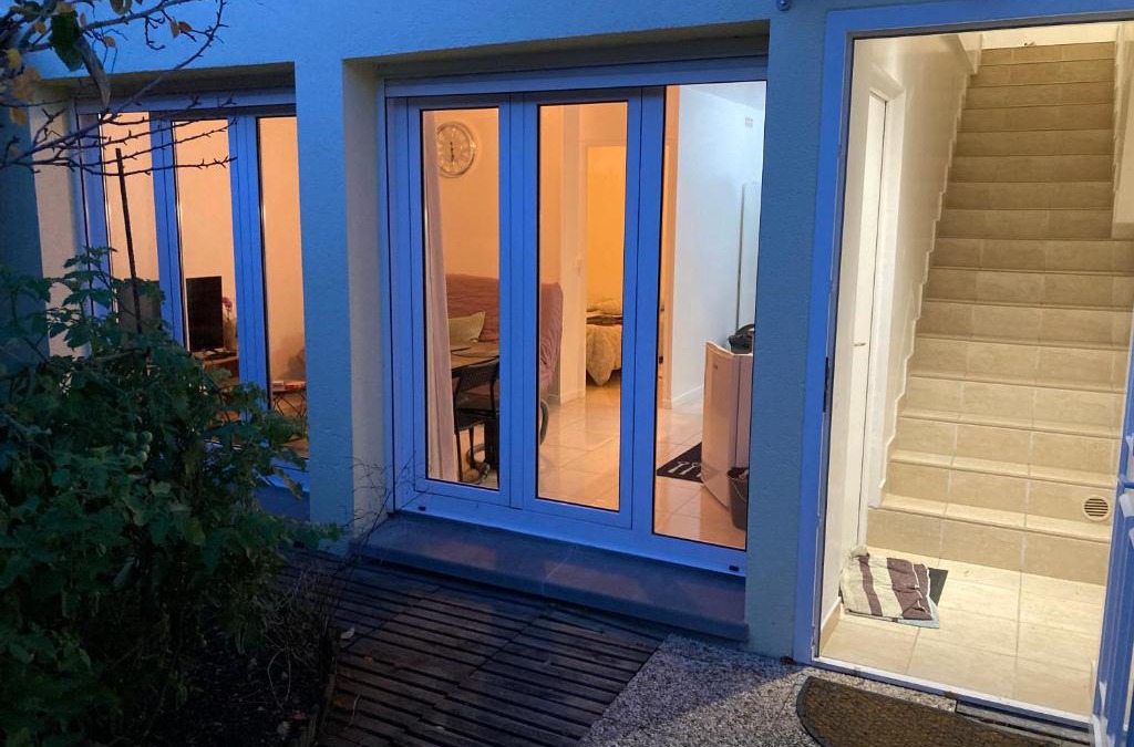 Plateau - Mont-Valerien Apartment | La Maison des roses