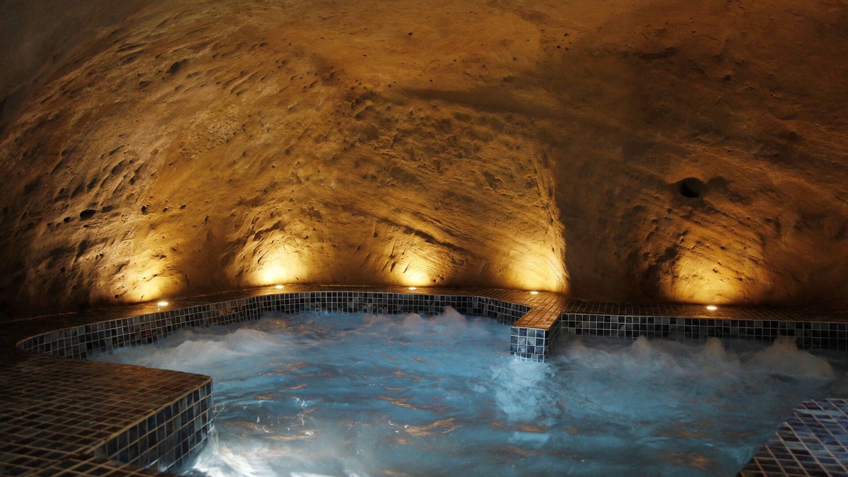 Cucuron House | La Maison des Seigneurs