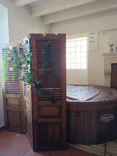 Giscos House | La maison du bonheur jaccuzi billard jardin
