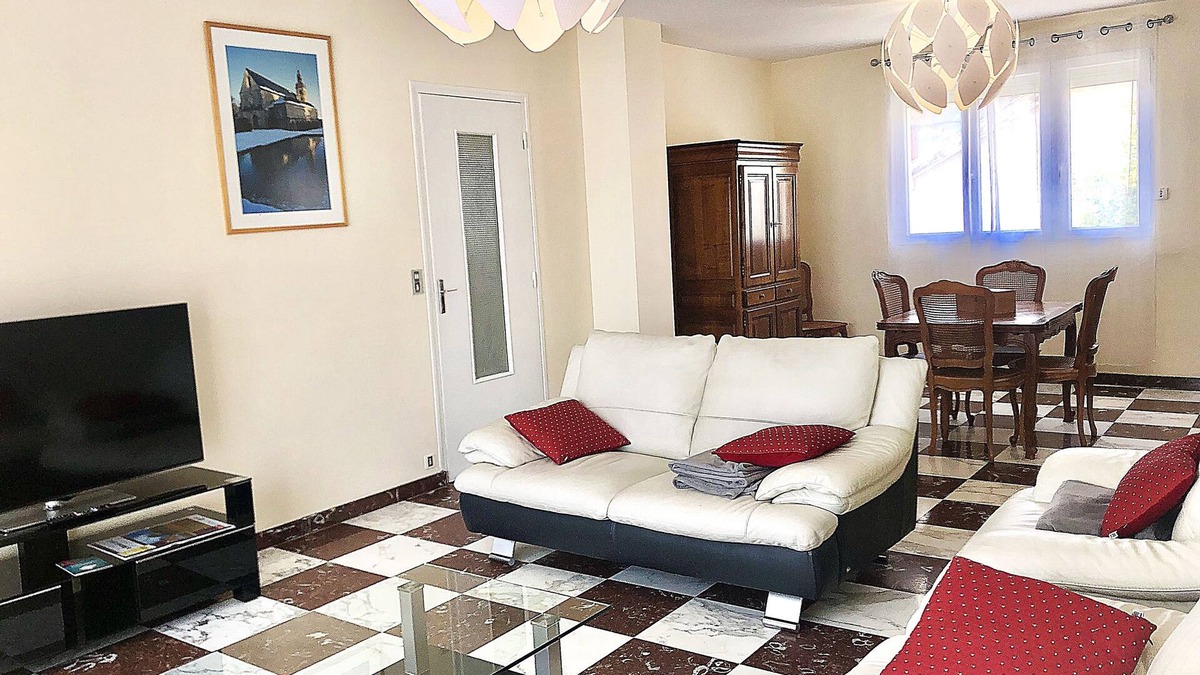 Ay House | La Maison du Canal, Ay Champagne