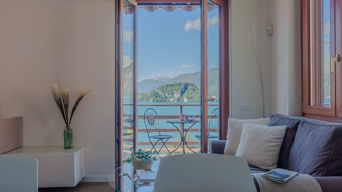 Fiumelatte Apartment | La Maison du Lac Varenna