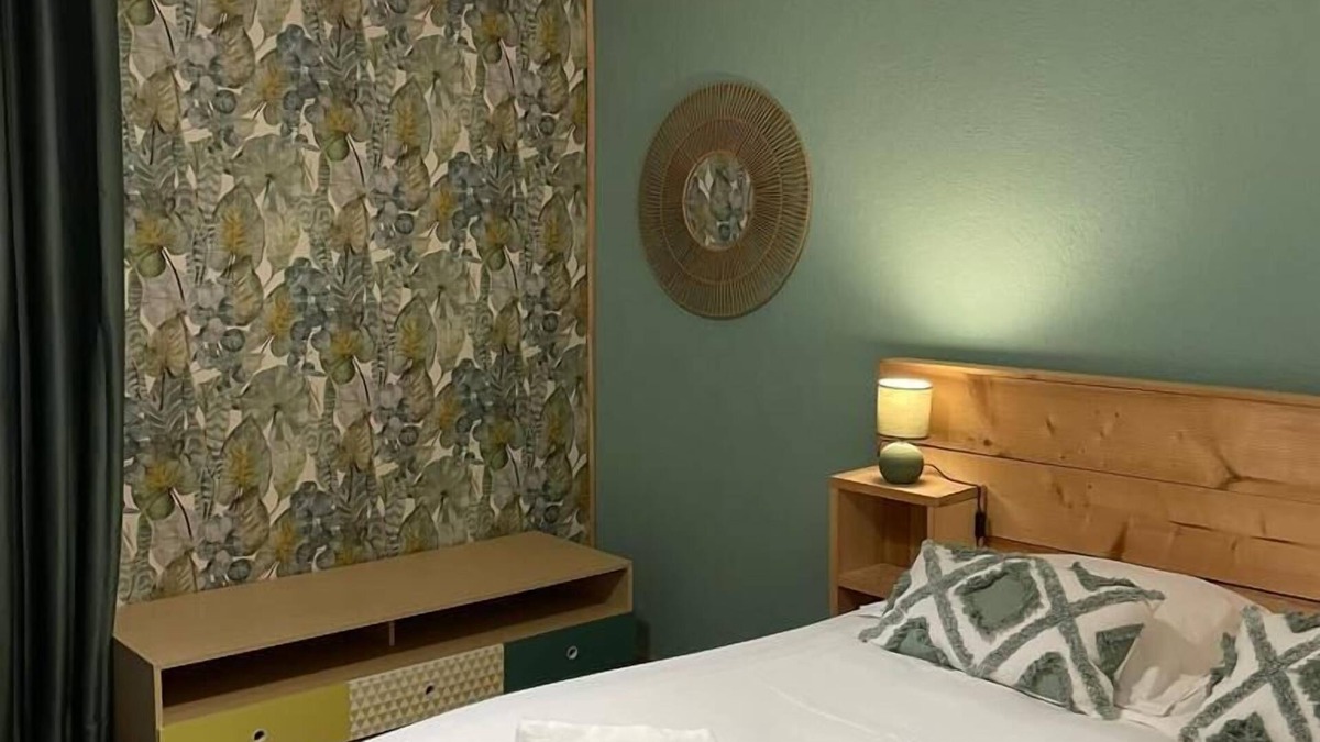 Saint-Aignan Apartment | La Maison des Lilas 7 persons
