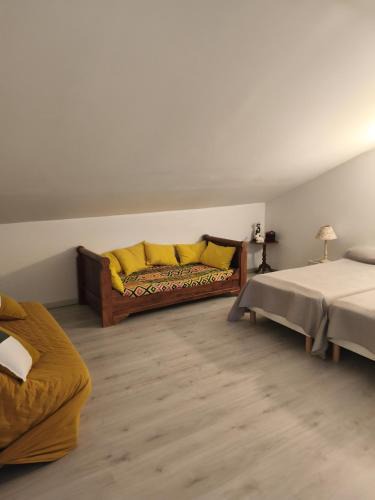 Saint-Laurent-d'Aigouze Apartment | La maison d Adélaïde