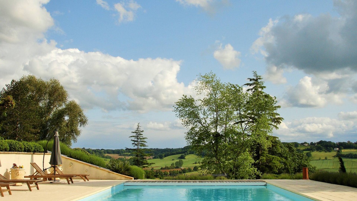 Sainte-Livrade-sur-Lot House | La Maison de Maitre
