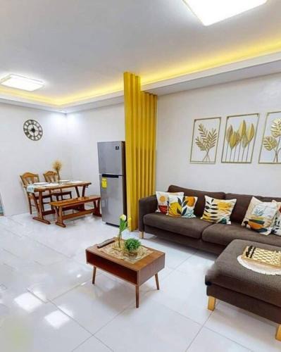 Clark House | La Maison - Homestay near Clark Airport
