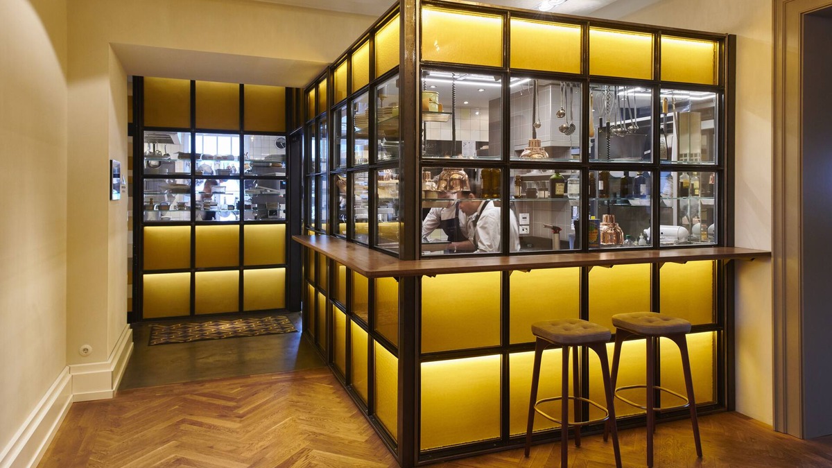 Saarlouis Hotel | LA Maison Hotel