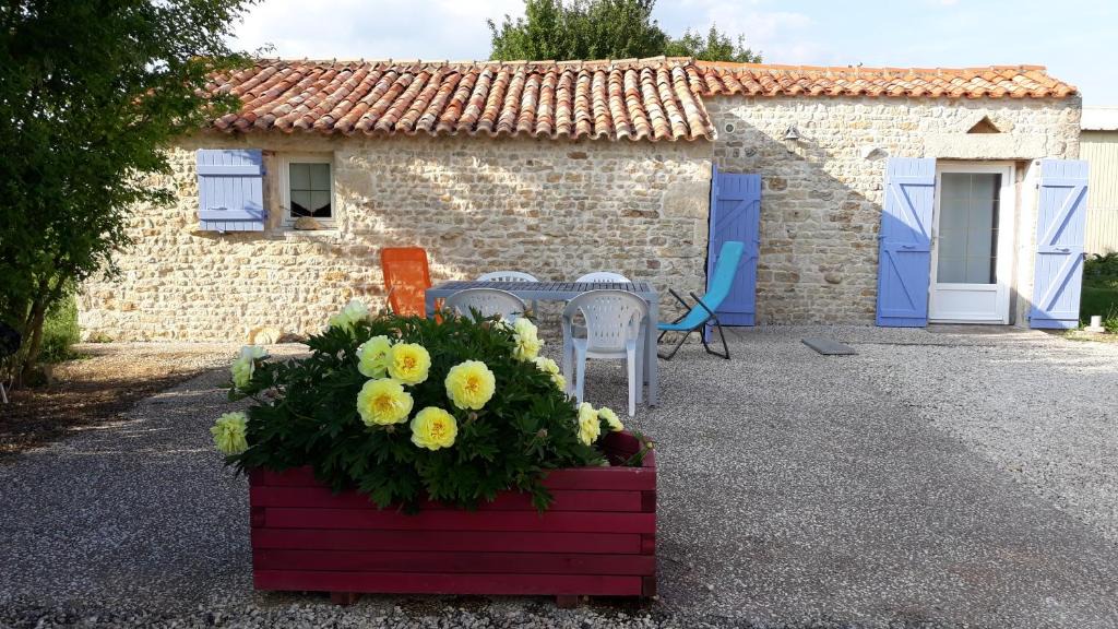 Doix-les-Fontaines House | La maison neuve