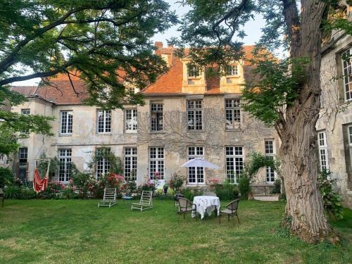 Crepy-en-Valois Bed & Breakfast | La Maison Saint Joseph