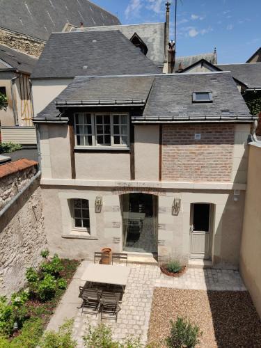 Amboise Apartment | La Maison sur Cour "Esprit Loft"