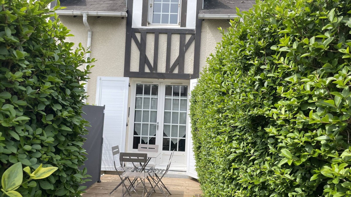 Courseulles-sur-Mer House | La Maisonnette à Souvenir