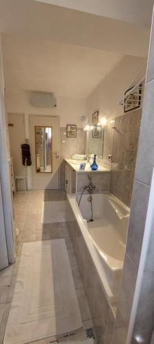 Crillon-le-Brave Bed & Breakfast | La maisonnette