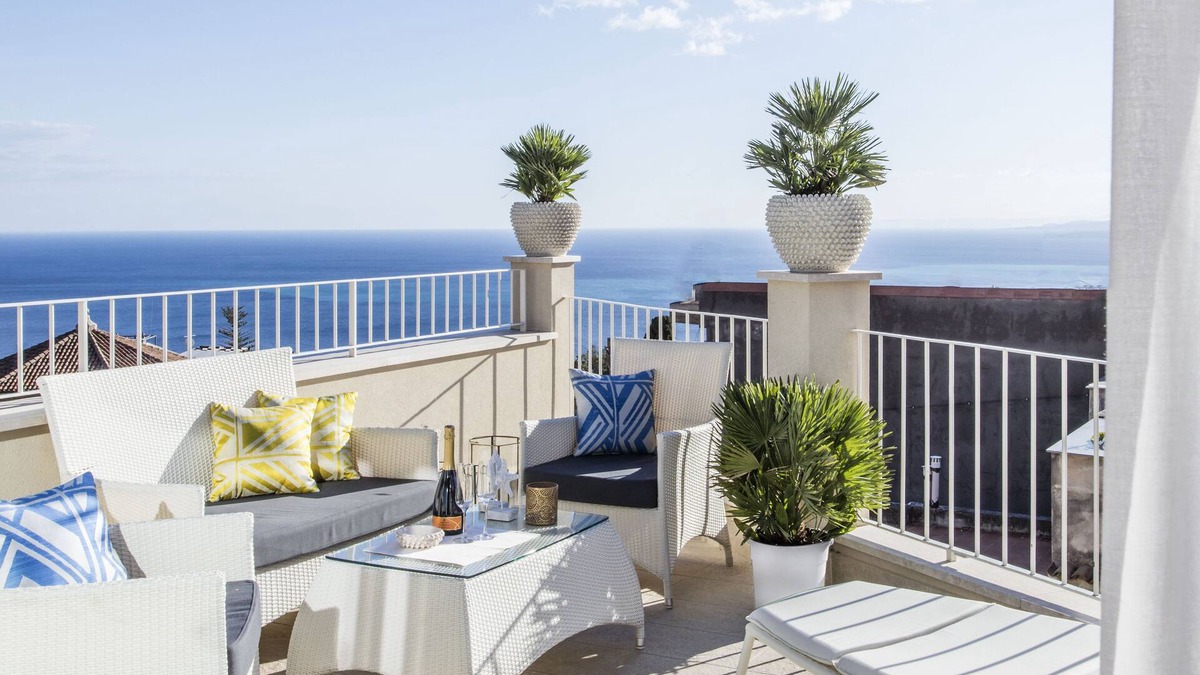 Taormina House | La Malandrina Apartments & Suites